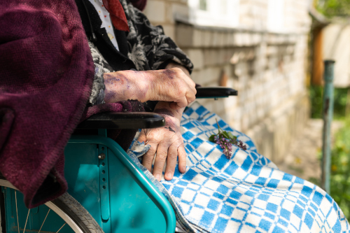 Nursing home neglect and abuse law firm in Chicago
